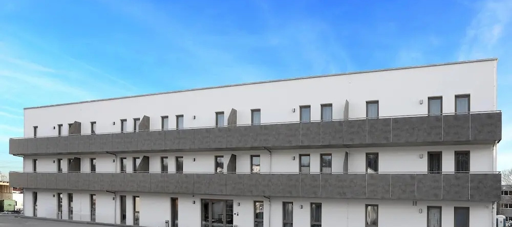 Apartment Hotel 37, Альтдорф — фото 1