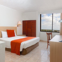 Hotel & Suites Real Del Lago, Вильяэрмоса — фото 2
