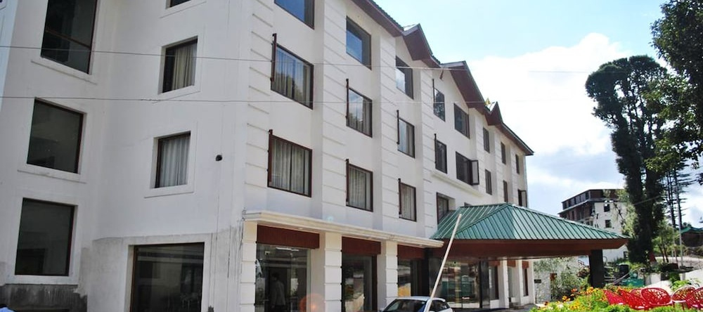 Hotel Natraj International, 帕特尼托普 — 照片 1
