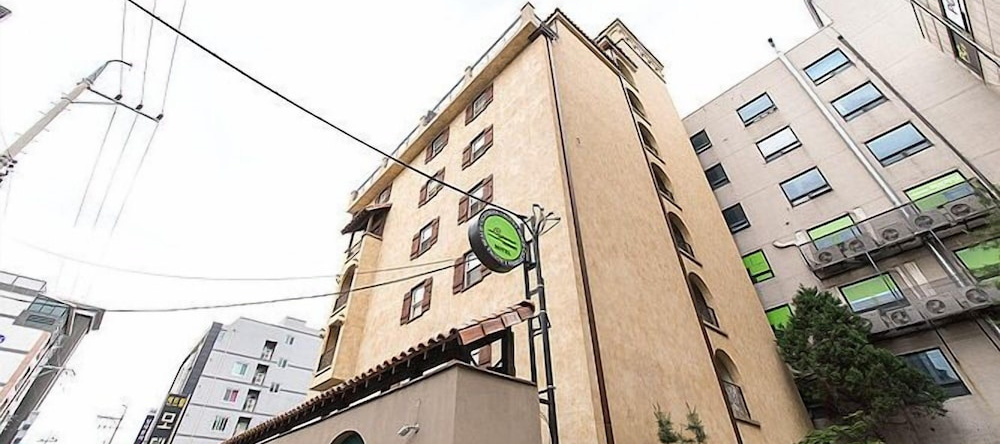 Laguna Motel, 议政府体育场 — 照片 1