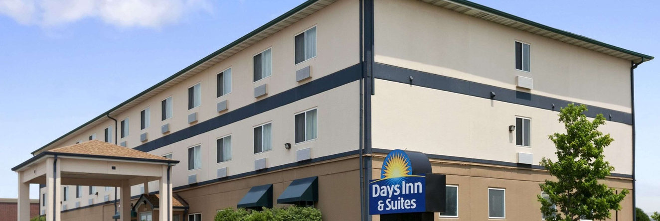 Days Inn & Suites By Wyndham Romeoville, Ромеовилль — фото 1