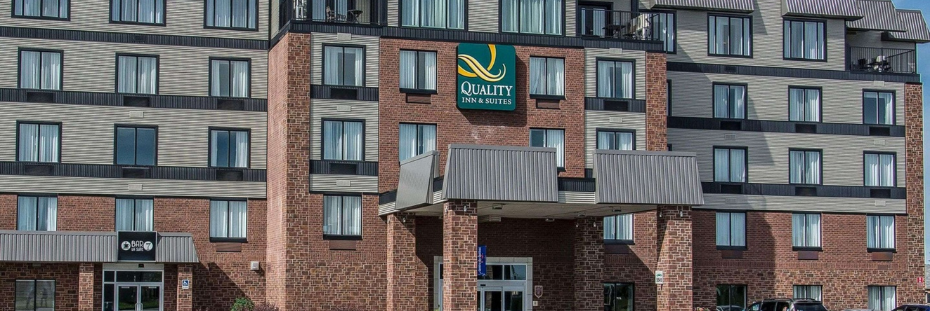 Quality Inn & Suites Victoriaville, Викториавиль — фото 1