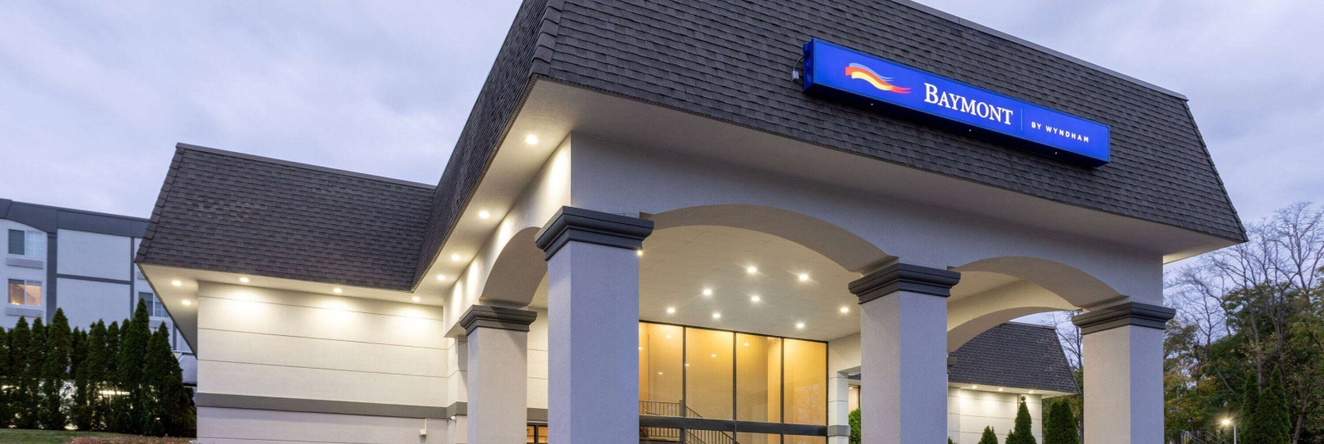 Baymont by Wyndham White Plains - Elmsford, 埃尔姆斯福德 — 照片 1