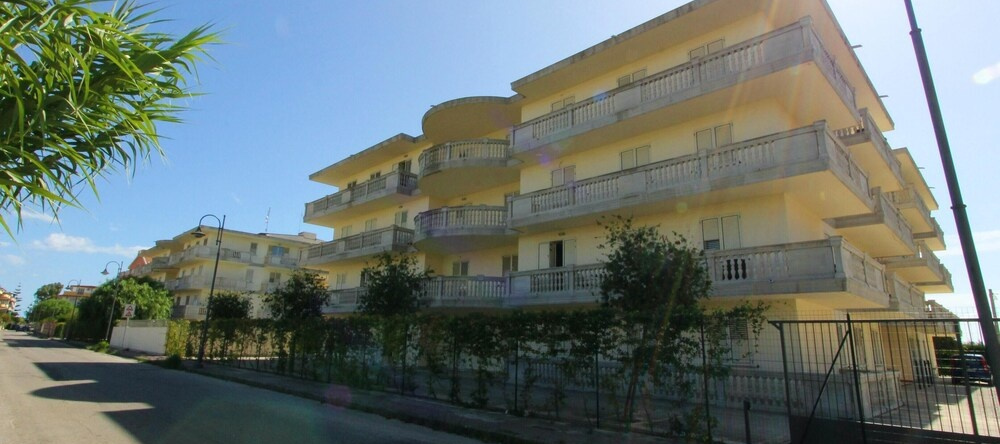 Apartment With 2 Bedrooms in Caulonia Marina, With Wonderful Mountain View, Pool Access, Furnished Balcony - 100 m From the Beach, Marina di Caulonia — photo 1
