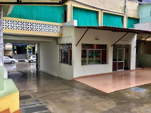 Hotel Chaitanya International, 普塔帕蒂 — 照片 1