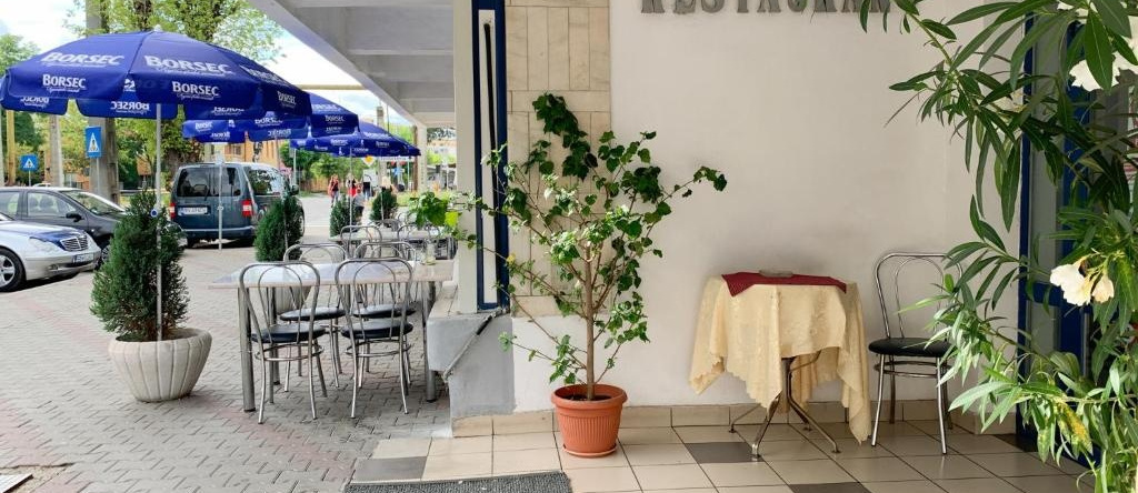 Hotel Decebal Bistrita, Бистрица — фото 1