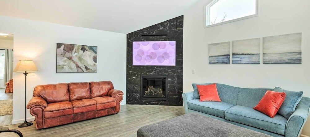 Anacortes Home w/ Views of Puget Sound, Anacortes — photo 1