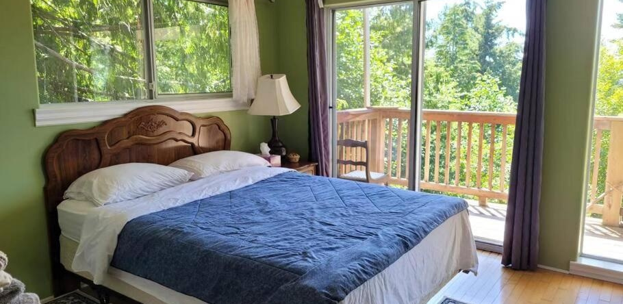 Ocean View Multi-Level Suite With 2 Bedrooms, Сквирел Ков — фото 1