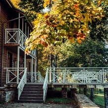 Гостиничный Комплекс Имение Алтунъ Корпус Дом Над Озером, Алтун — фото 5