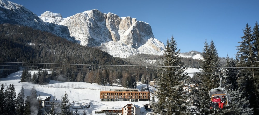 Hotel Badia Hill, Badia — photo 1
