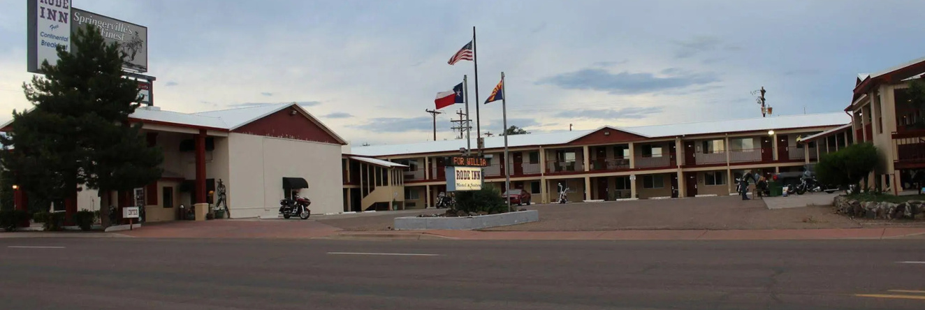 Howard Johnson by Wyndham Springerville, Springerville — photo 1