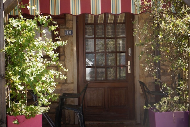 Hôtel de L'Ain, 蓬德普瓦特 — 照片 1