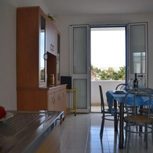 Cosy Apartment Near The Beach With Balcony Pets Allowed Parking Available, 梅伦杜尼奥 — 照片 5