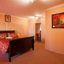 Sarabi Country Lodge, Daveyton — photo 5