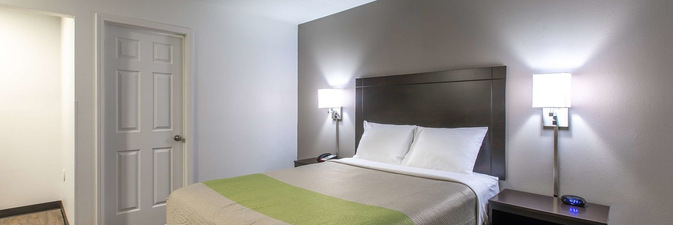 Studio 6 Greenville, SC - I-85 Near Downtown, Greenville — photo 1