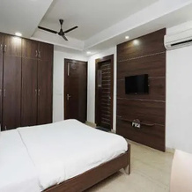 Hotel Pravin Executive by OYO Rooms, 拉图尔 — 照片 5