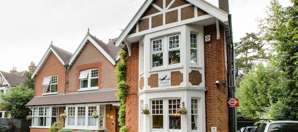 Springwood Luxury B&B, Хорли — фото 1