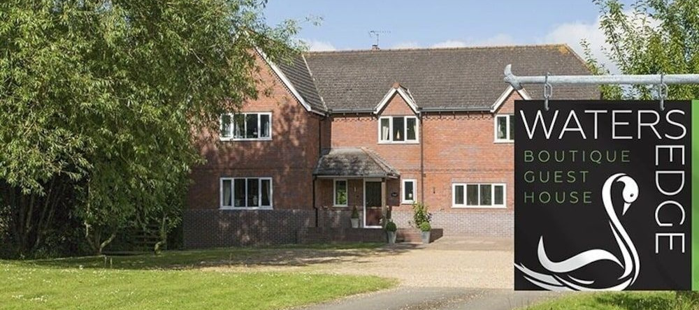 The Waters Edge Guest House, Stratford-upon-Avon — photo 1