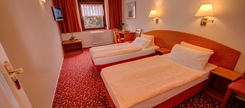 Park Hotel Pruhonice, Пругонице — фото 1