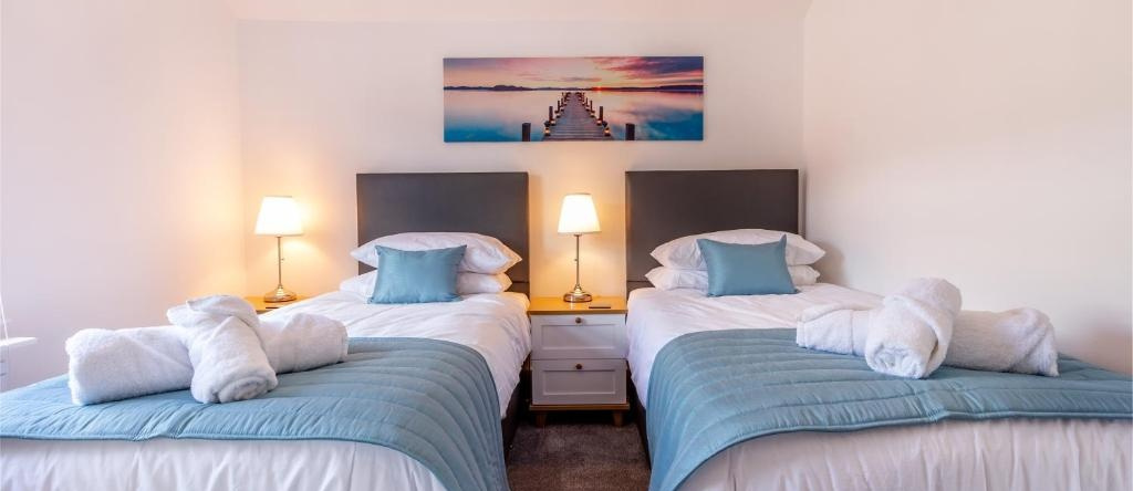 Farningham Road - 2 Bedrooms - Guest Homes, 凯特勒姆 — 照片 1
