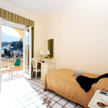 Albergo La Reginella & O'pignatiello, Lacco Ameno — photo 2