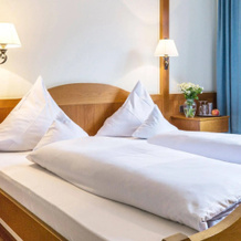 Flair Hotel zum Benediktiner, 美因河畔施瓦察赫 — 照片 4