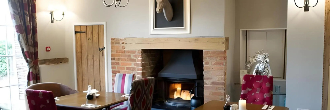 The White Horse Inn, Eye — photo 1