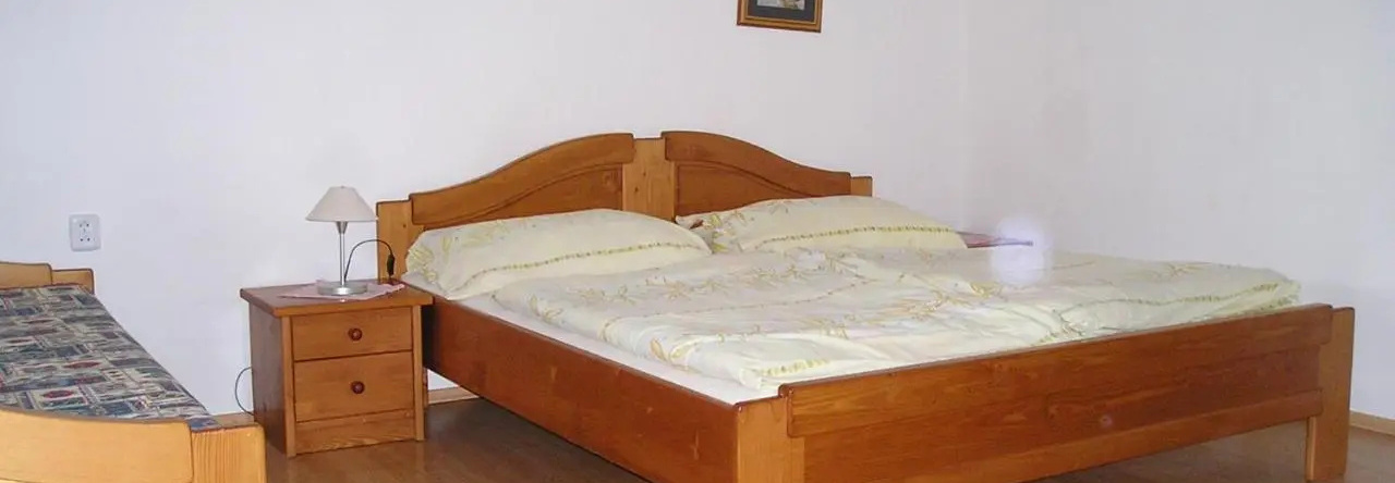 Privat Eva, Деманова — фото 1