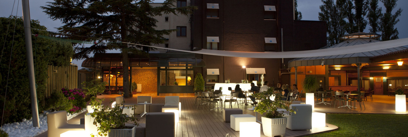 Hotel Don Carlos, Huarte — photo 1