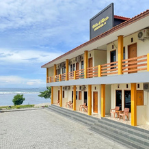 RedDoorz Plus @ Erbysa 4 Pantai Sayang Heulang Pamengpeuk Garut, Mancagahar — photo 5