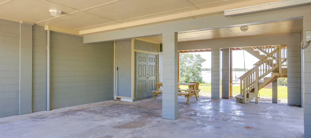 Waterfront Cedar Key Duplex Home: Grill & Dock!, 切达基 — 照片 1
