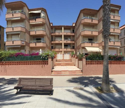 Vilanova Prat Apartment, Vilanova I la Geltru — photo 1