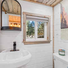 Tiny House! Quiet, Pine Trees, Private, Close to Grand Canyon, Sedona, Oak Creek Just off I17 by Redawning, Mountainaire — photo 5