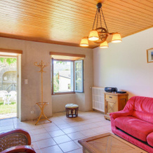 Spacious Holiday Home Near Forest In Auvergne, Вик-сюр-Сер — фото 2