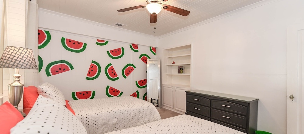 Summertime Pet-friendly 30 min Savannah, 列治文山 — 照片 1