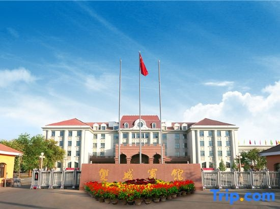 Shuangcheng Hotel, Turpan — photo 1