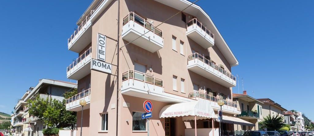 Hotel Roma, 皮内托 — 照片 1