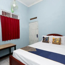 Spot on 2106 Homestay Flamboyan, 普尔巴灵加 — 照片 4