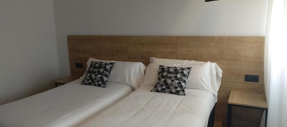 Hotel Entrerailes, Casalarreina — photo 1