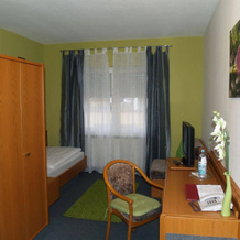 Hotel Bauschheimer Hof, Ruesselsheim — photo 3