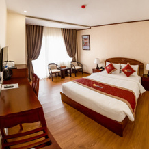 Bcons Hotel Binh Duong, Тхузаумот — фото 3