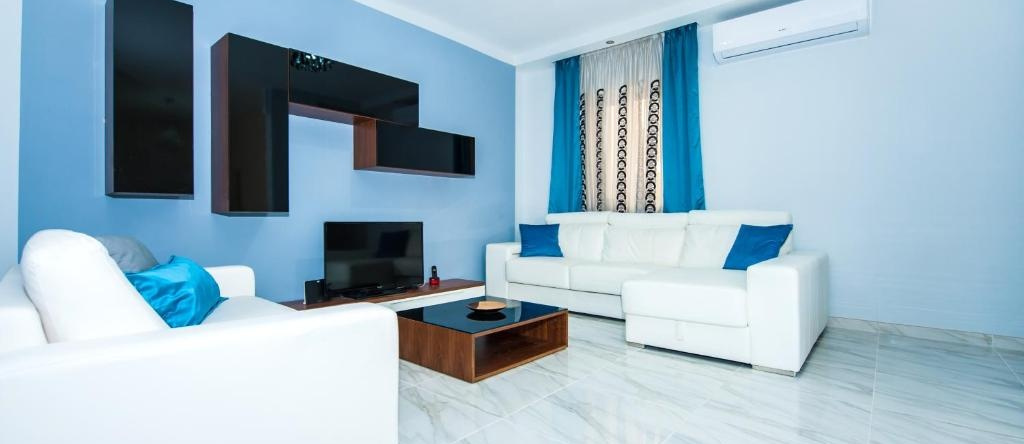 The Waves holiday apartment, Marsaxlokk — photo 1