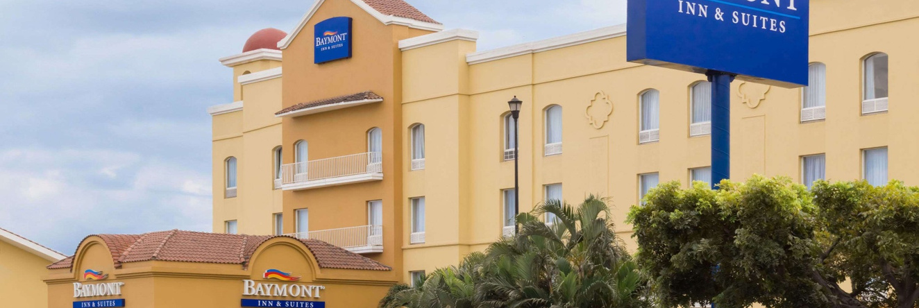 Baymont Inn and Suites Lazaro Cardenas, 拉萨罗-卡德纳斯 — 照片 1