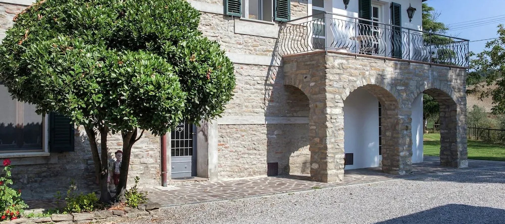 Peaceful Apartment in Modigliana With Swimming Pool, 莫迪利亚纳 — 照片 1