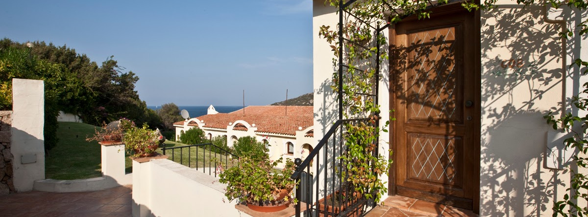 Club Hotel Baja Sardinia, 巴亚撒丁岛 — 照片 1