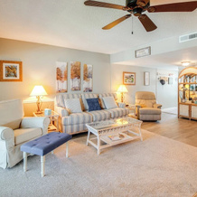 Pool Access & Lanai: Riverfront Welaka Condo!, 韦拉卡 — 照片 4