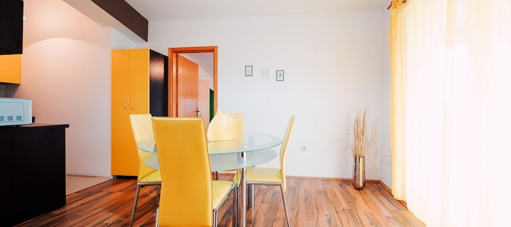 Apartment With 2 Bedrooms in Ljubac, With Wonderful sea View, Pool Acc, 克尔内扎 — 照片 1