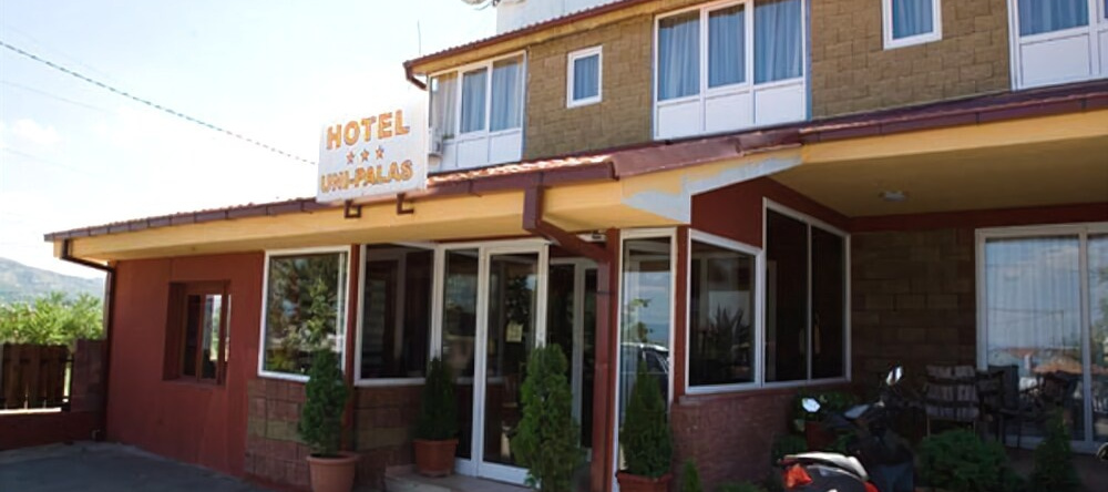 Hotel Uni Palas, 卡瓦达尔齐 — 照片 1