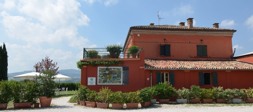 Apartment in Coriano Near Vineyards & Beaches, Coriano — photo 1