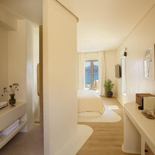 White Pebble Suites, Pollonia — photo 2